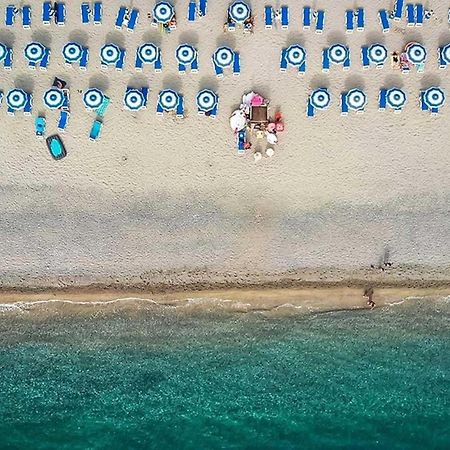 Club Esse Aquilia Beach Village Badolato Marina Exterior foto